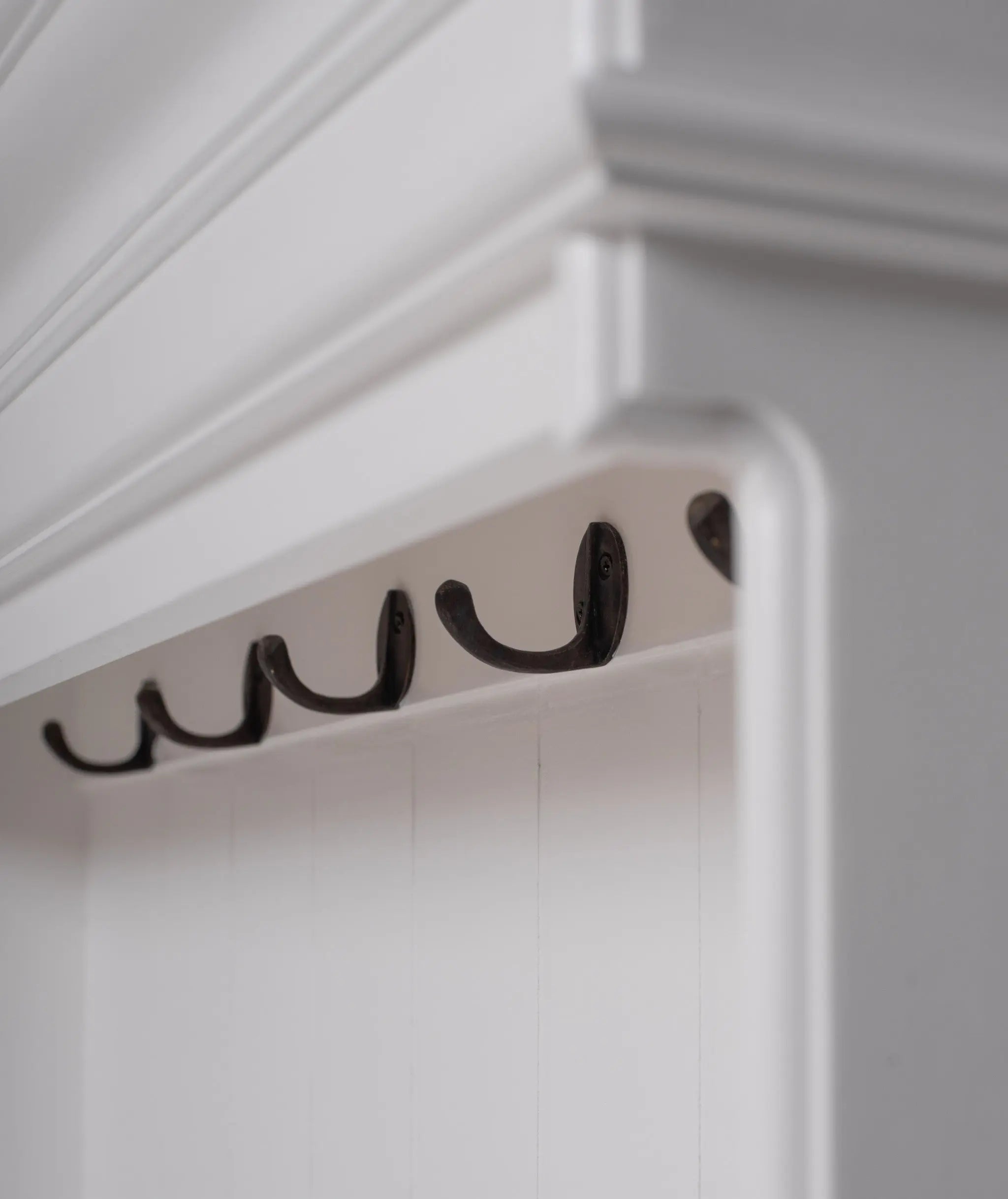 Classic White Entryway Coat Rack and Bench with Baskets Homeroots