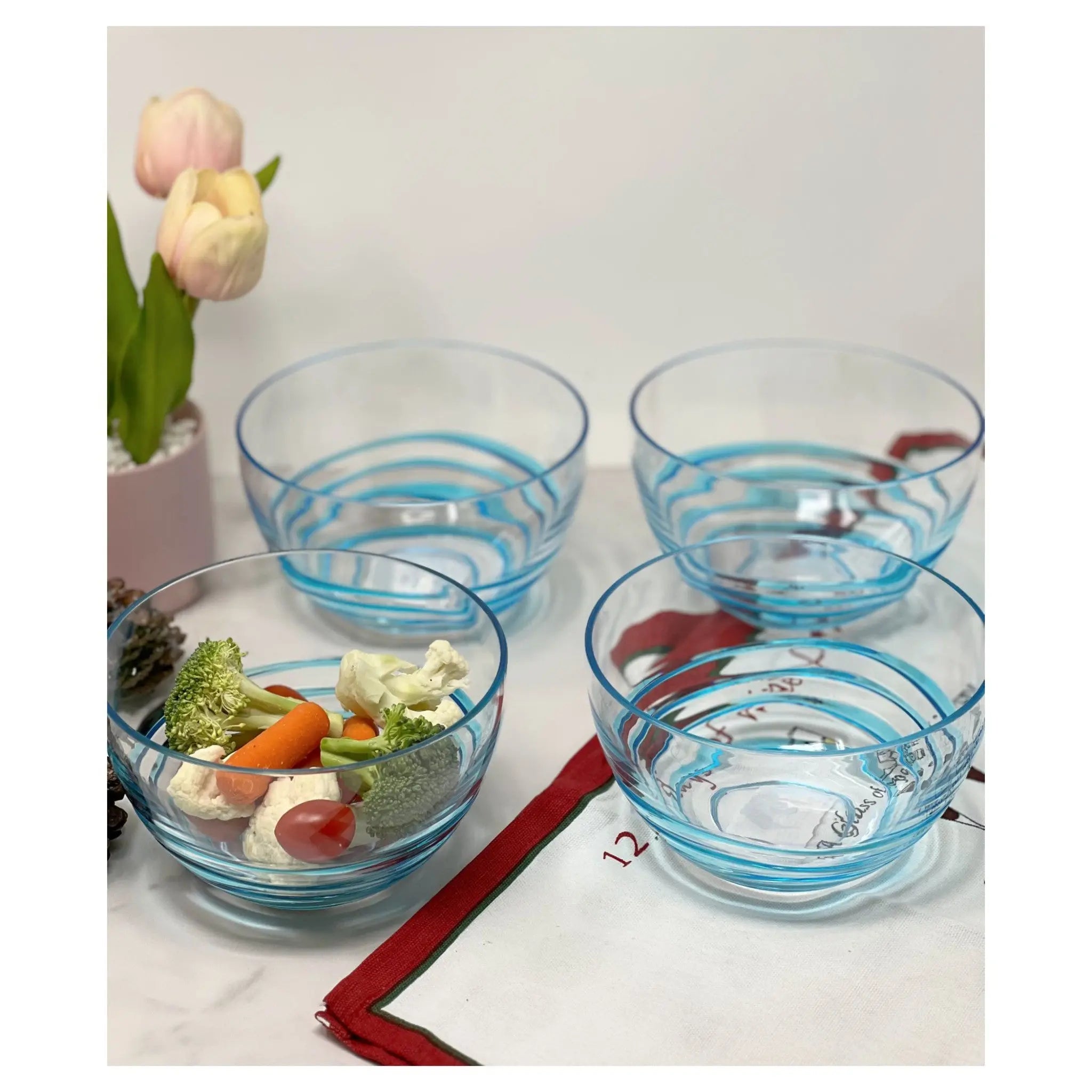 Clear and Blue Four Piece Swirl Acrylic Service For Four Bowl Set Homeroots Kitchen & Dining