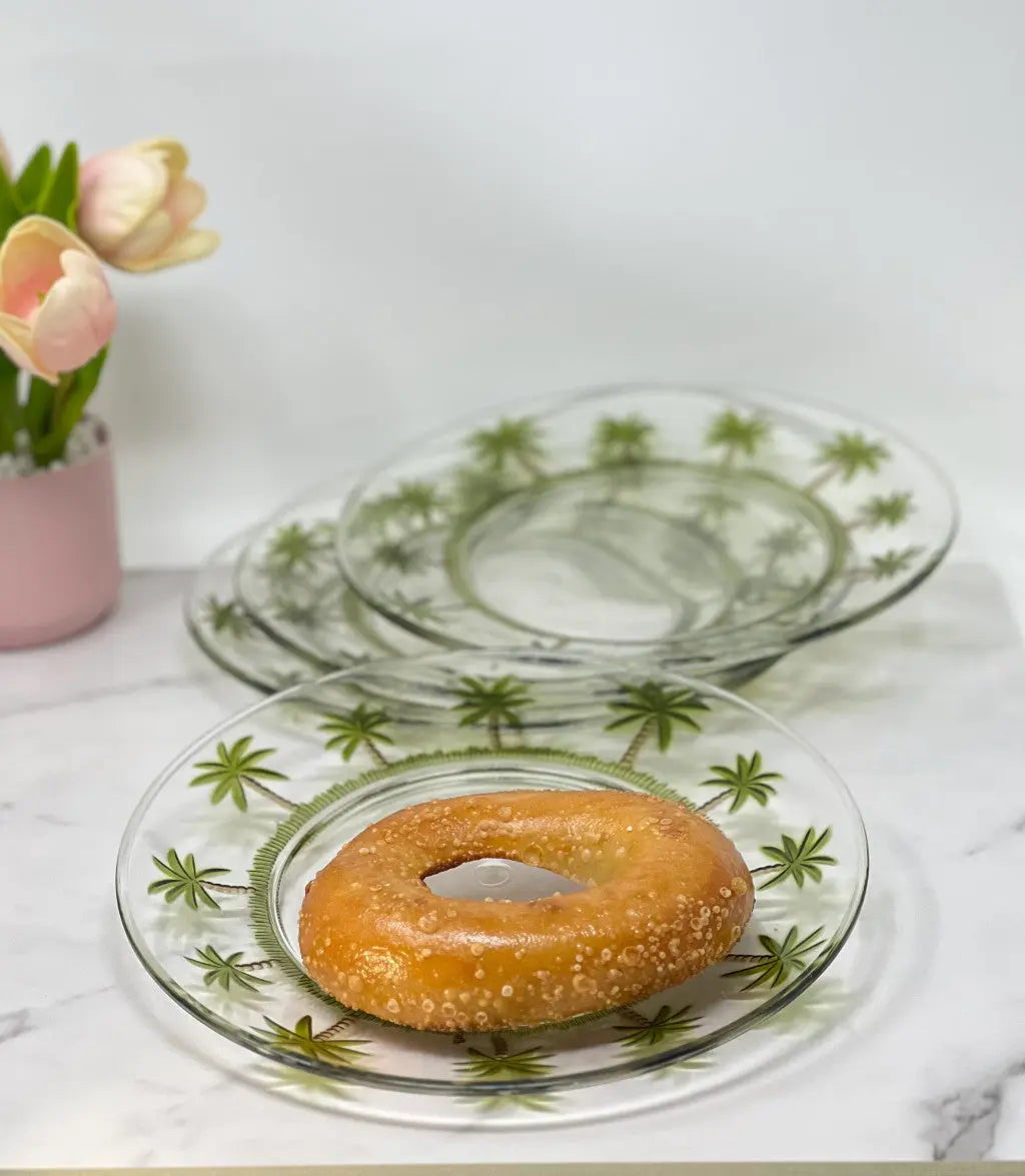Clear and Green Four Piece Palm Tree Acrylic Service For Four Dinner Plate Set Homeroots Kitchen & Dining