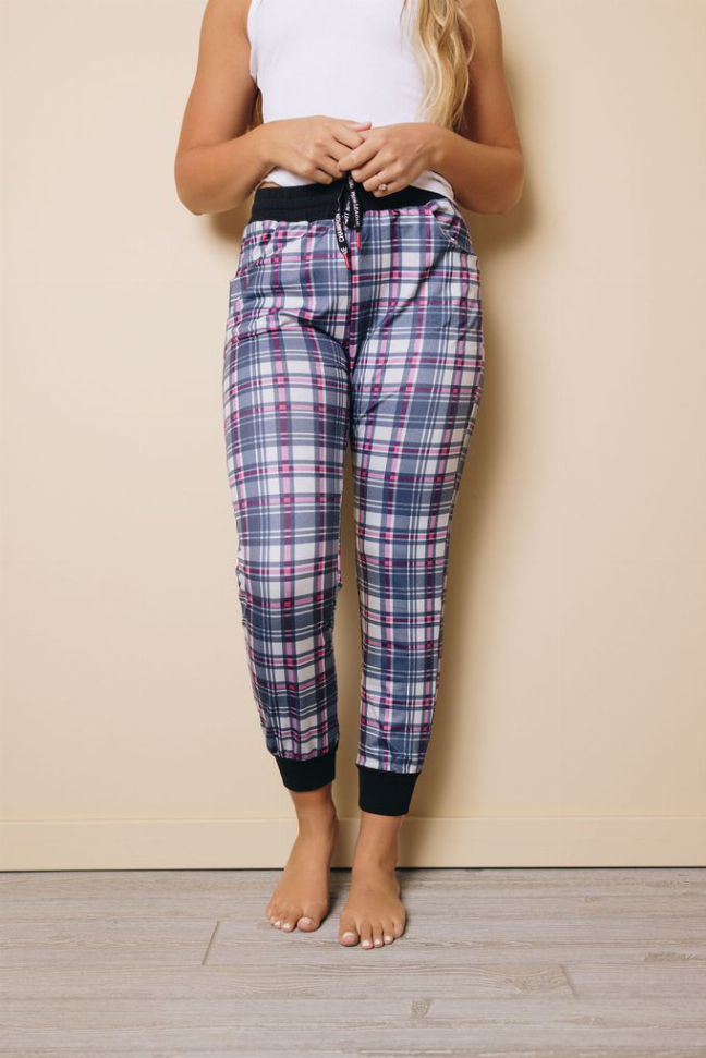Clifford Plaid Joggers Stay Warm in Style