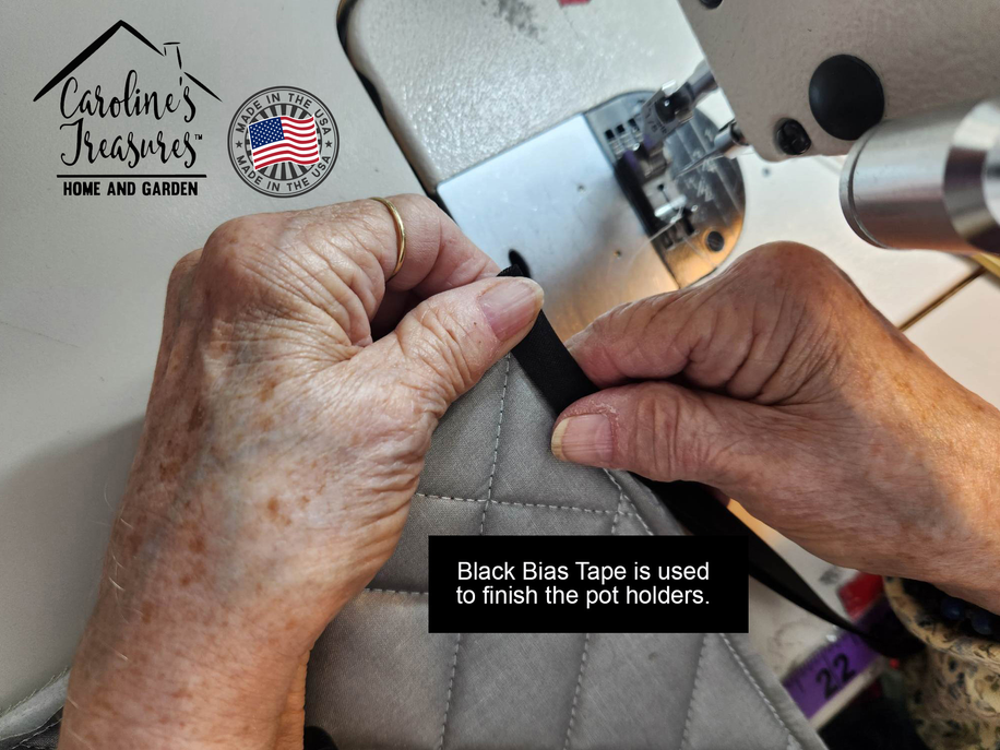 Collie in Sunflowers Pair of Pot Holders Caroline's Treasures