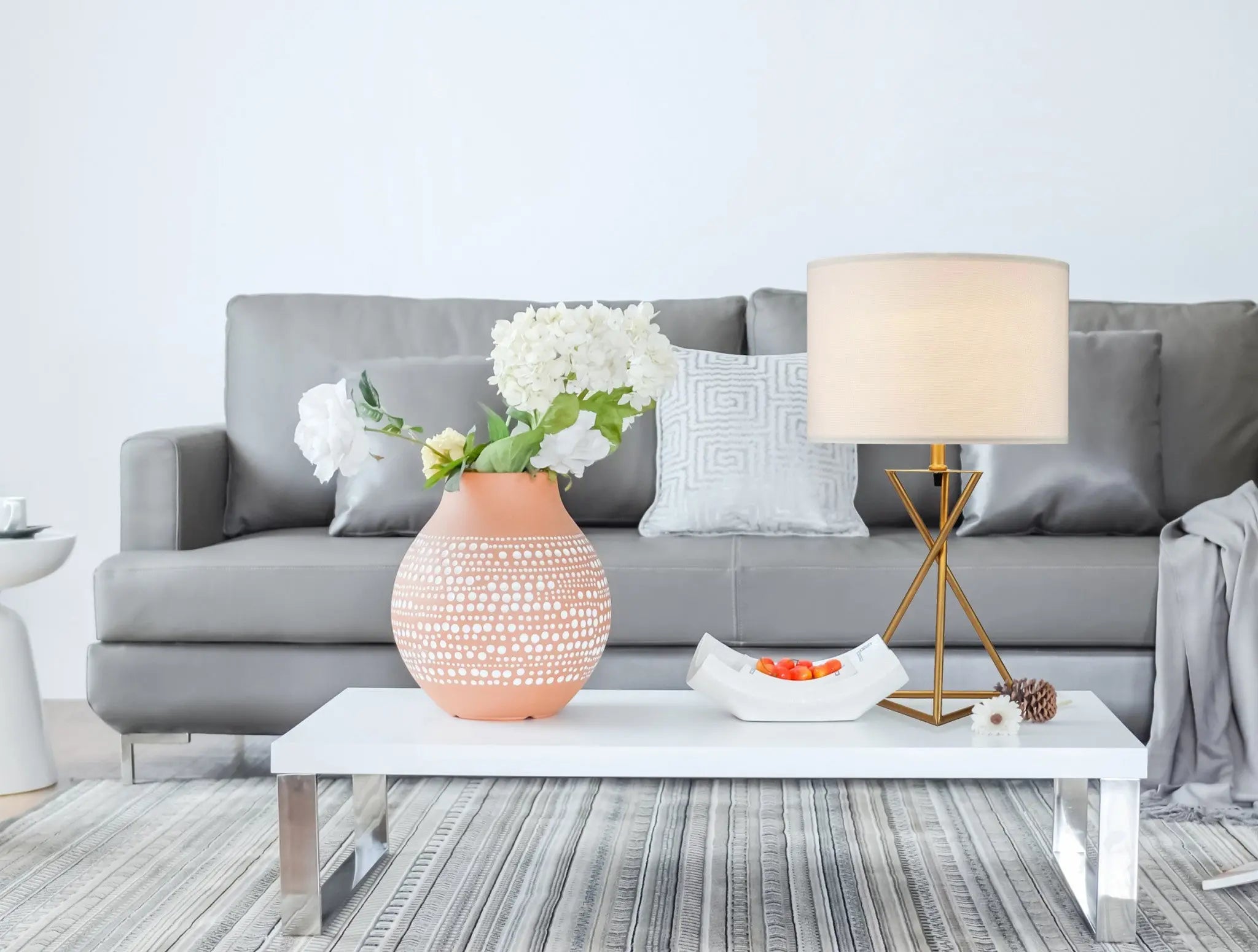Contemporary Gold Geo Table Lamp with White Shade Homeroots Lighting
