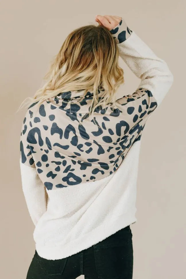 Cozy Spotted Leopard Pullover Stay Warm in Style