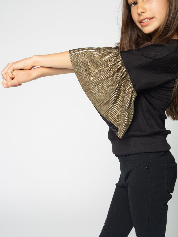 Cozy Sweatshirt Ft Bodre Peated Foil Sleeves Little Mass