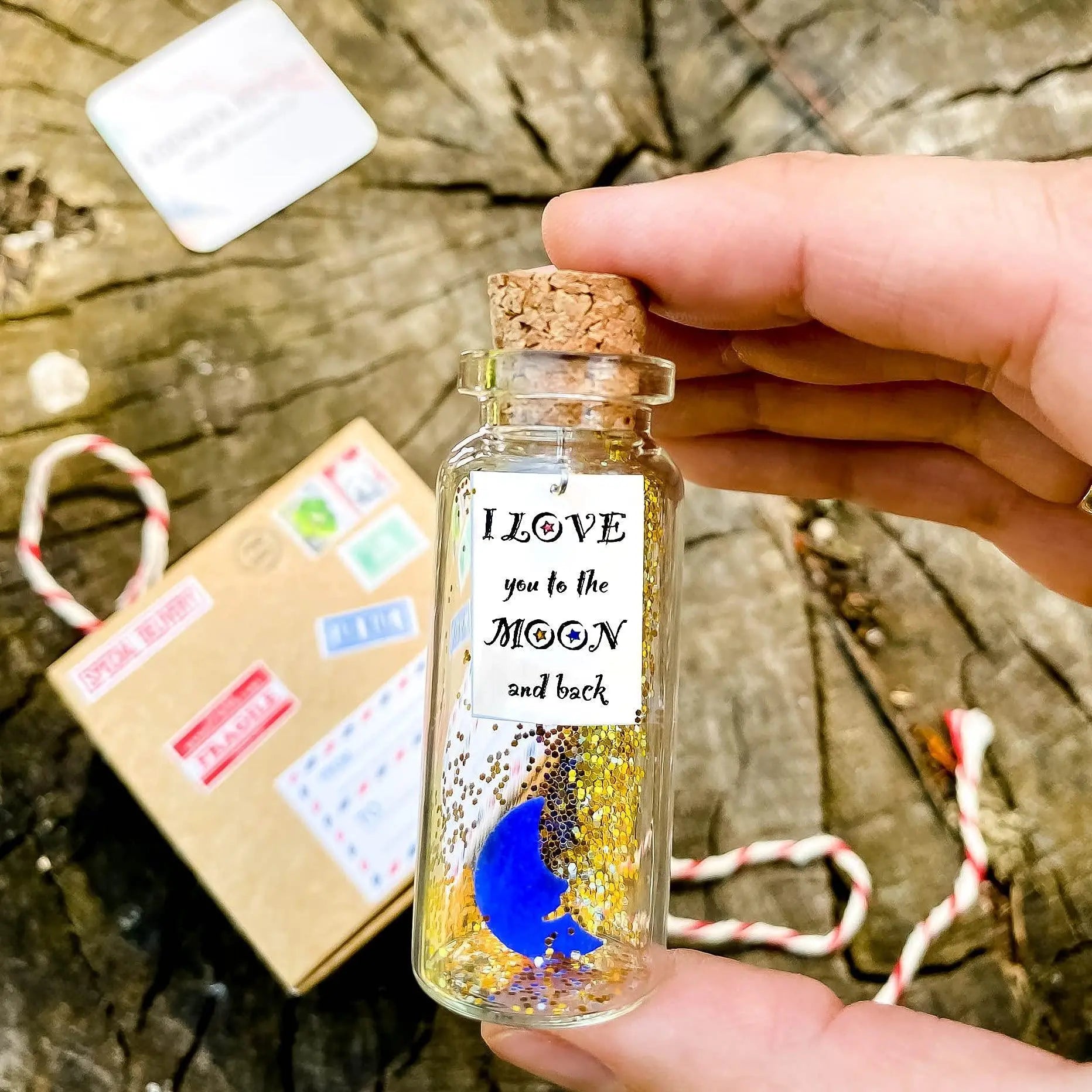 Cute and Kawaii Valentine's Day and Anniversary Presents   Personalized Love Gifts for Boyfriend Girlfriend (I Love You To The Moon And Around The World in Craft Gift Box) Kseniya Revta