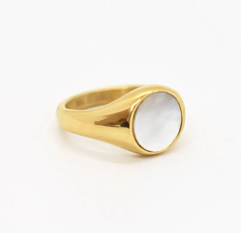 DEMI GOLD PEARL SIGNET RING Mai Desiree