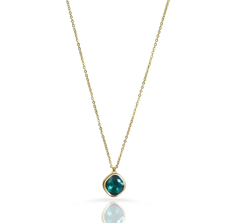 DESIREE EMERALD BIRTHSTONE PENDANT NECKLACE - MAY Mai Desiree