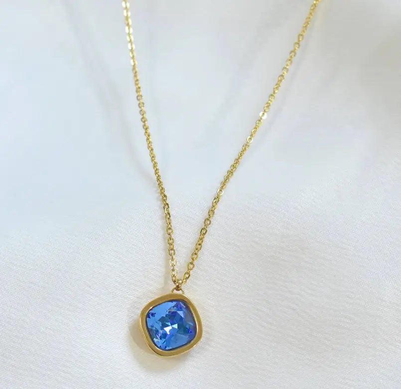 DESIREE SAPPHIRE BIRTHSTONE PENDANT NECKALCE - SEPTEMBER Mai Desiree