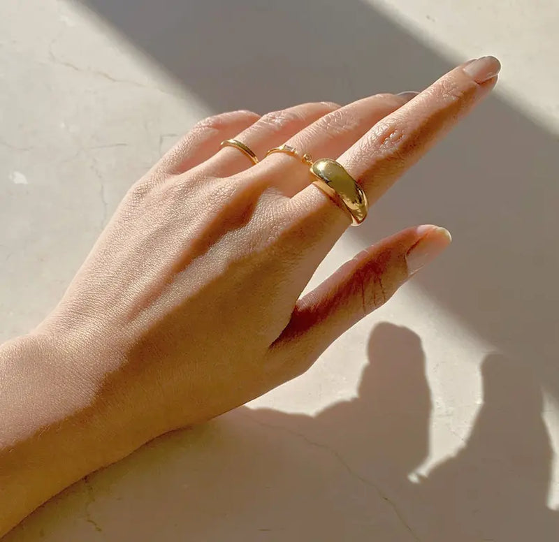 DIDI GOLD THIN RING BAND Mai Desiree