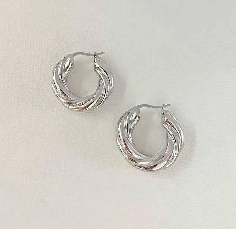 DONNA SILVER SMALL CHUNKY TWIST HOOP EARRINGS Mai Desiree