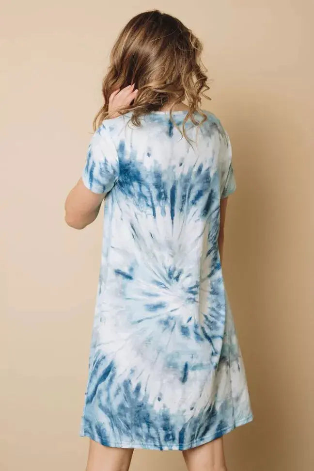 Dani Tie-dye T-shirt Mini Dress Stay Warm in Style