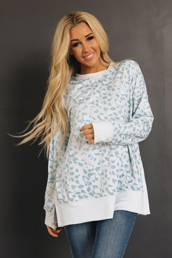 Dream on Dreamer Leopard Top Stay Warm in Style