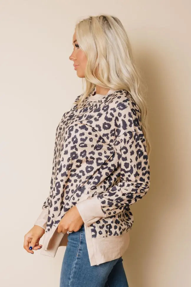 Dream on Dreamer Leopard Top Stay Warm in Style