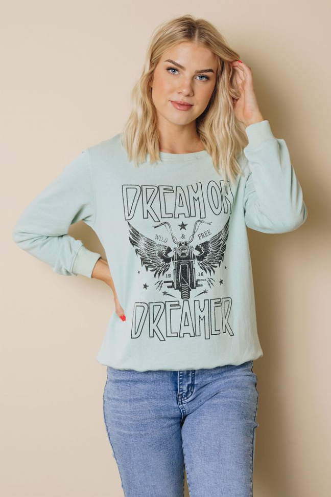 Dreamer Graphic Sweatshirt Stay Warm in Style