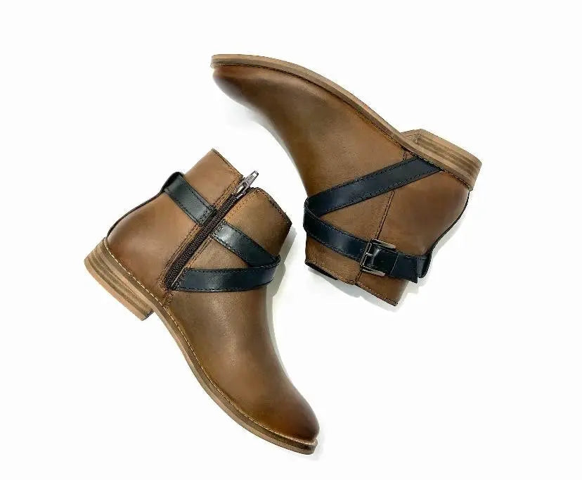 Elena Flat Ankle Boot Oobash