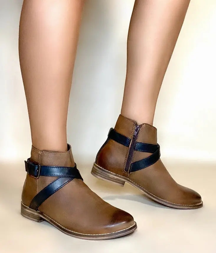 Elena Flat Ankle Boot Oobash