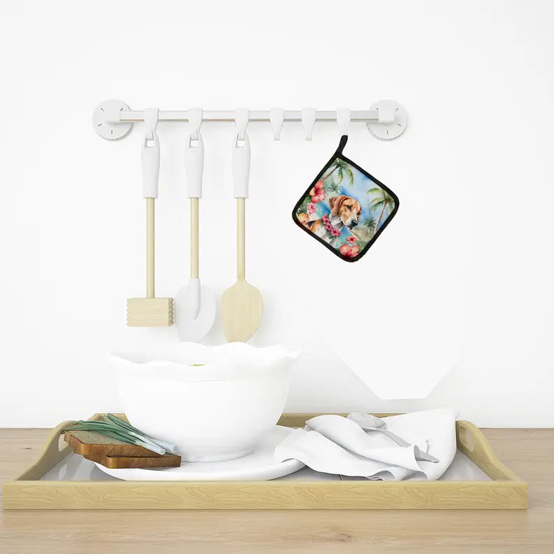 English Foxhound Luau Pair of Pot Holders Caroline's Treasures