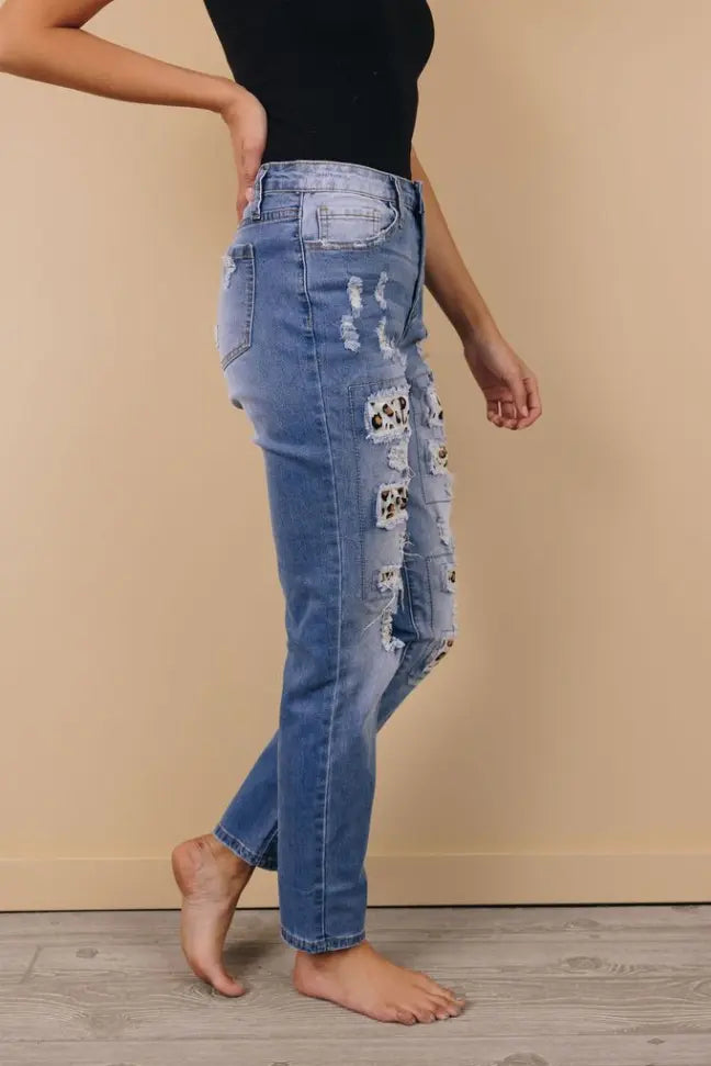 Everlasting Ripped Leopard Jeans Stay Warm in Style