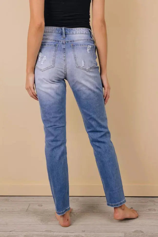 Everlasting Ripped Leopard Jeans Stay Warm in Style