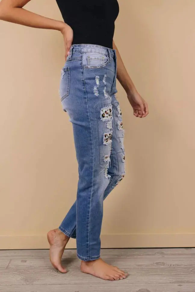 Everlasting Ripped Leopard Jeans Stay Warm in Style