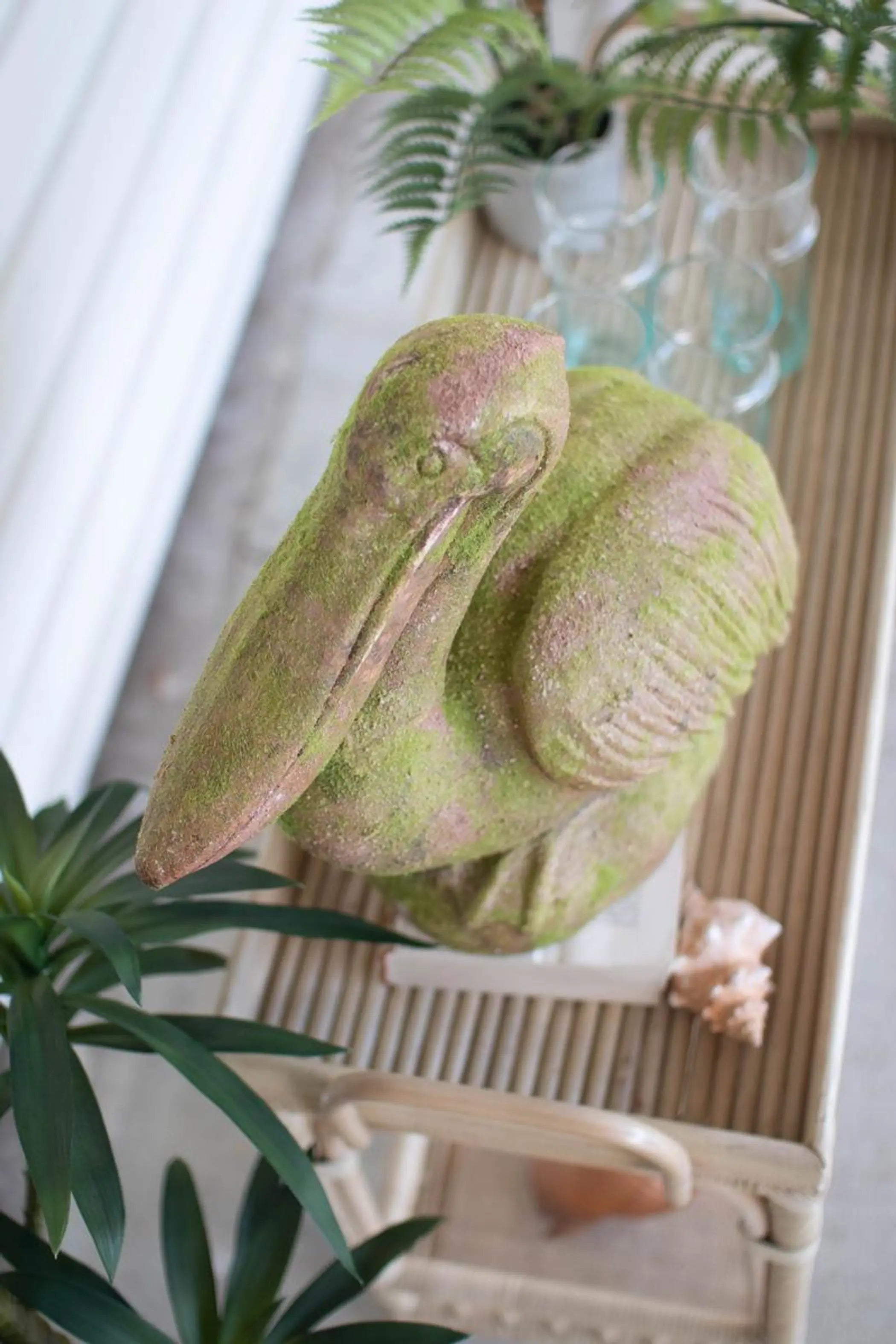 FAUX CONCRETE PELICAN Kalalou