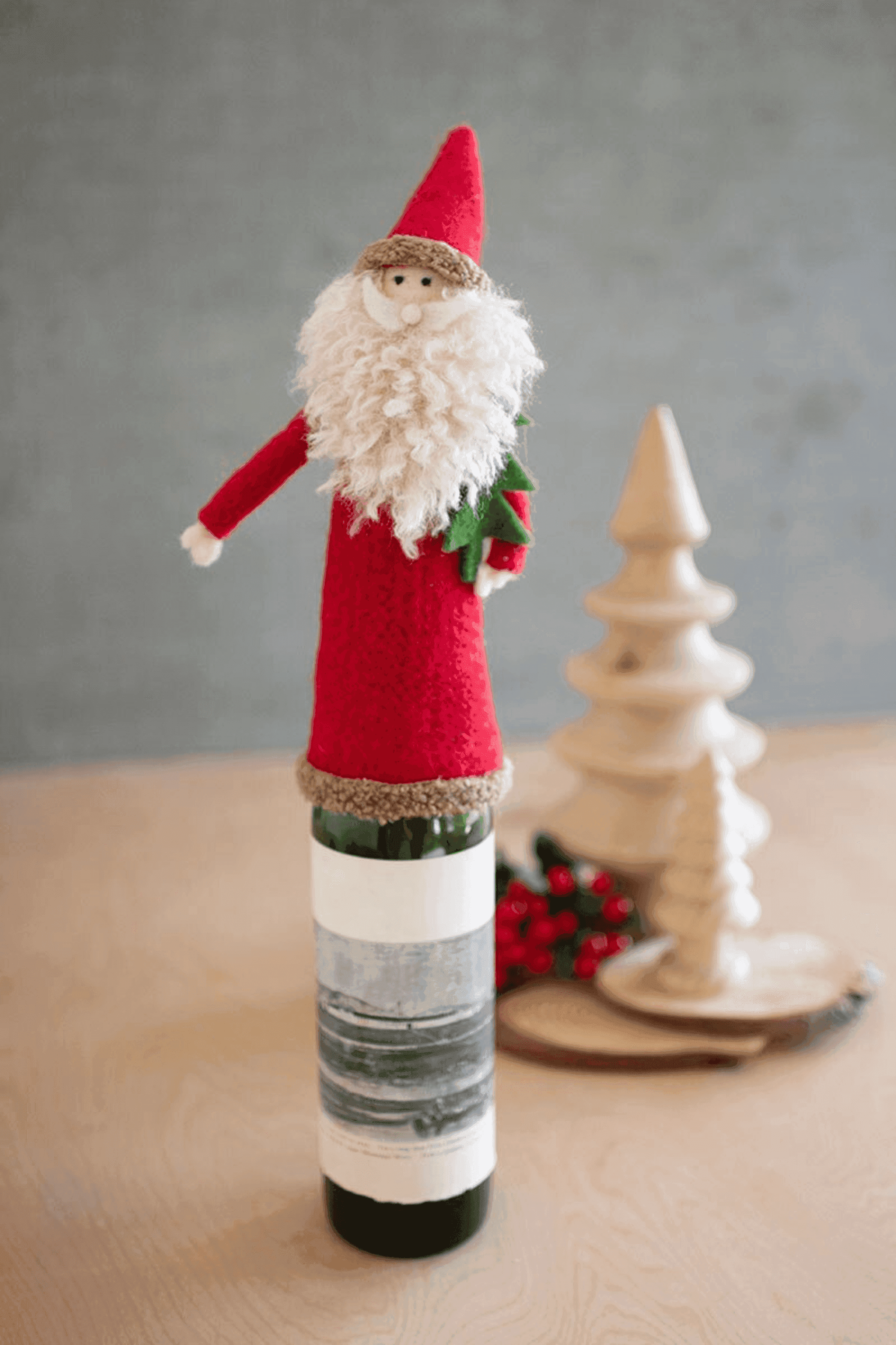 FELT SANTA WINE TOPPER Kalalou