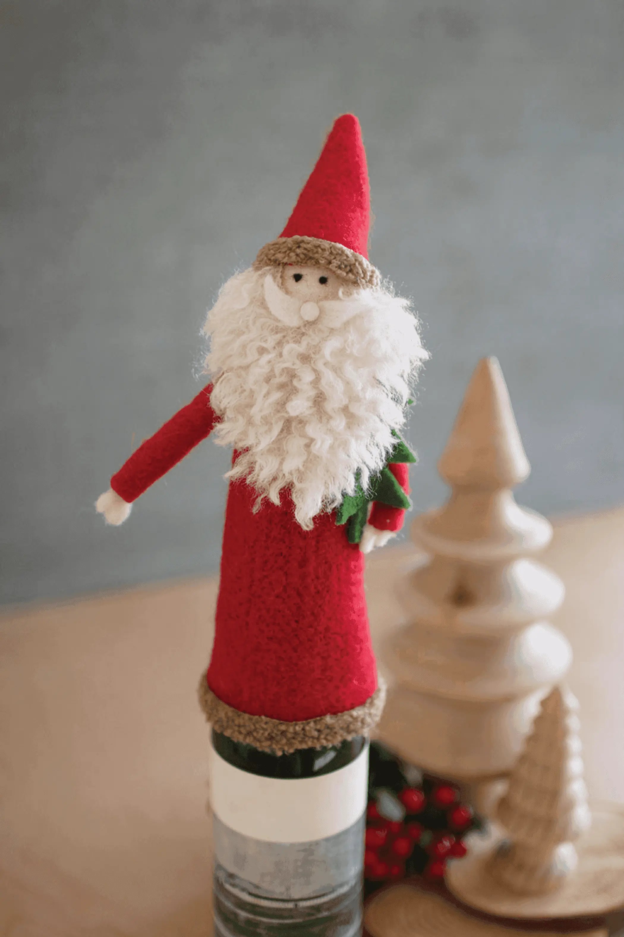 FELT SANTA WINE TOPPER Kalalou