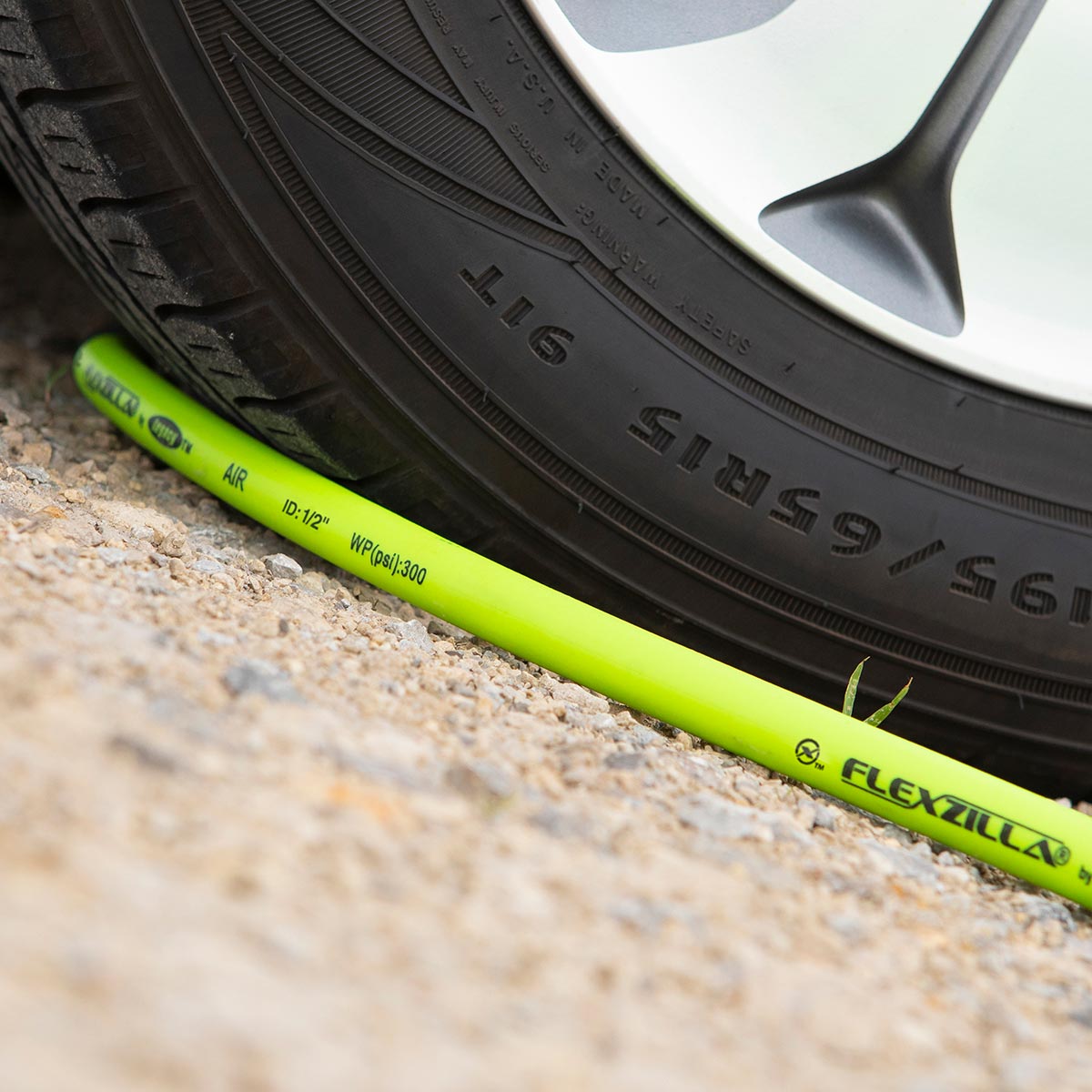 Flexzilla® Whip Hose With Swivel 1/2" X 4' FLEXZILLA