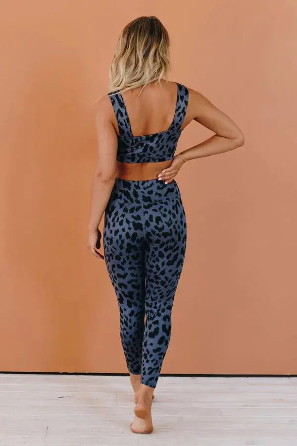 Focus Up Patterned Active Set Stay Warm in Style