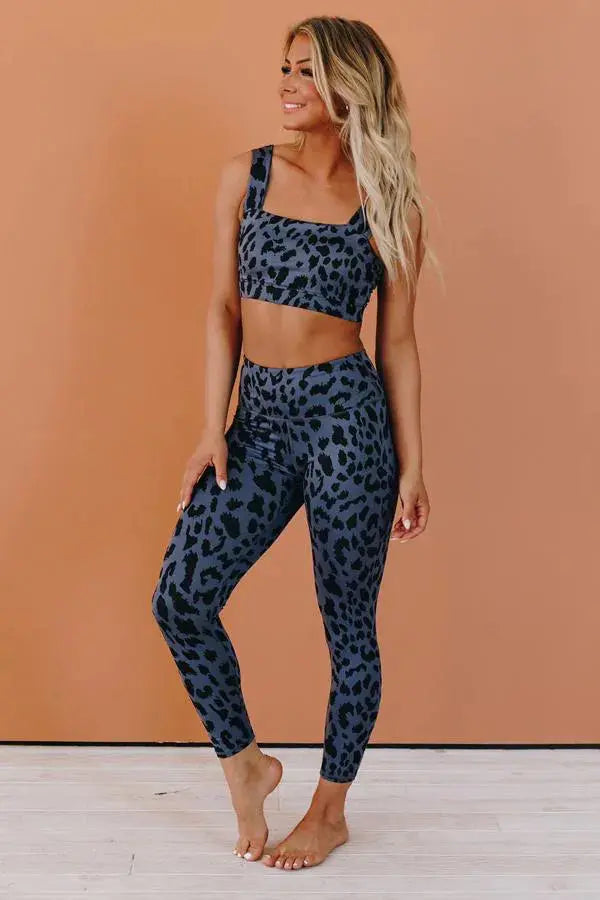 Focus Up Patterned Active Set Stay Warm in Style