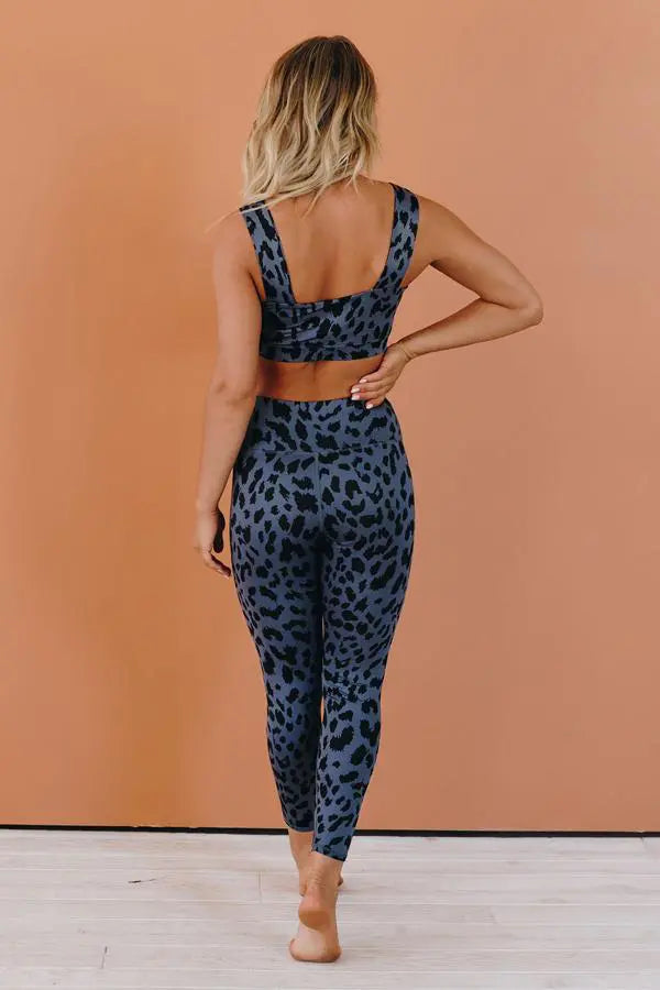 Focus Up Patterned Active Set Stay Warm in Style