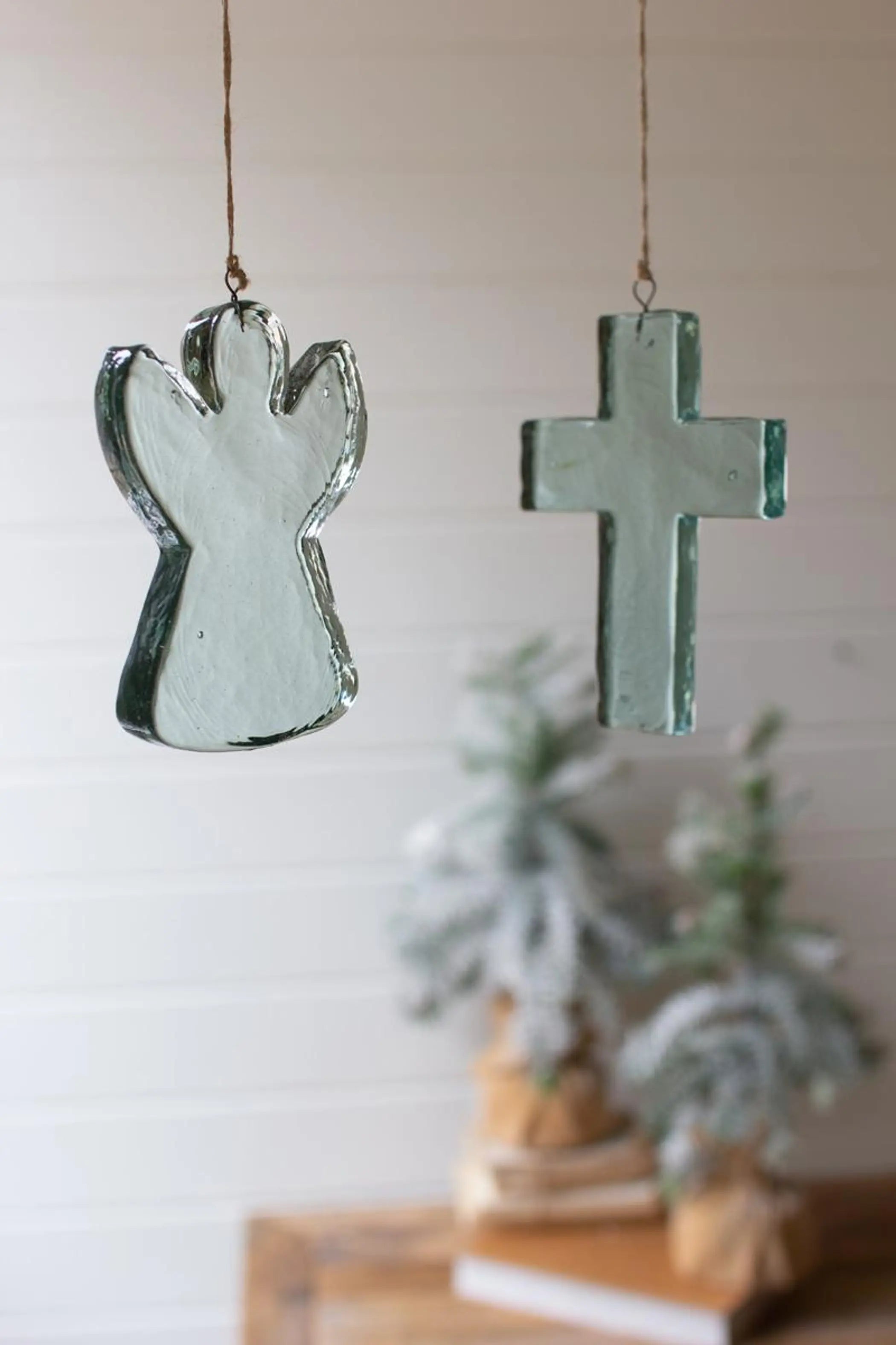 GLASS CROSS SUN CATCHER ORNAMENT Kalalou