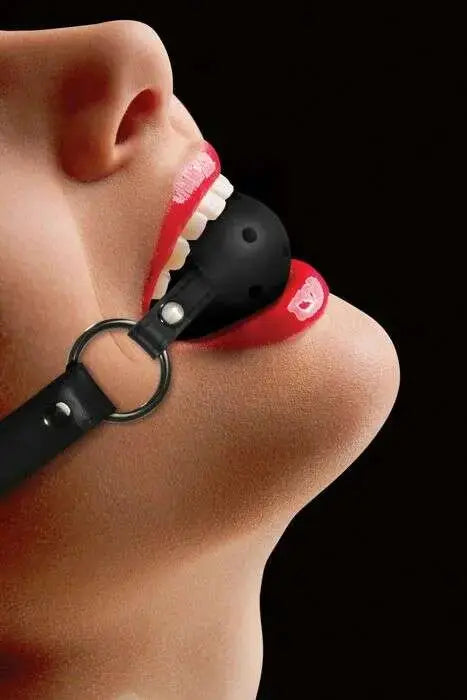 Gag-Ball-Black-SHOTS-AMERICA-335323853