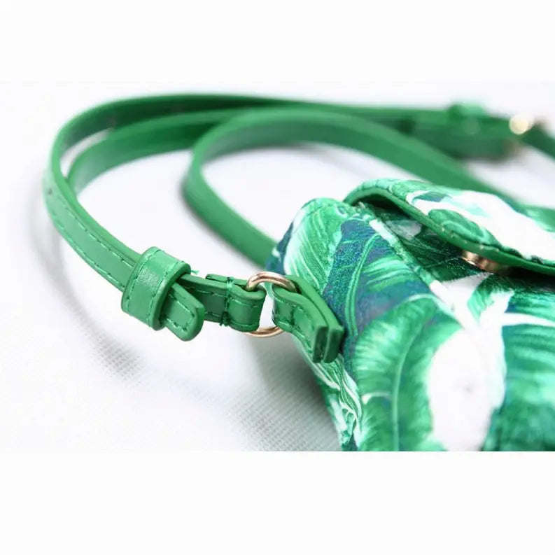 Girls Banana Leaf Purse Cocus Pocus