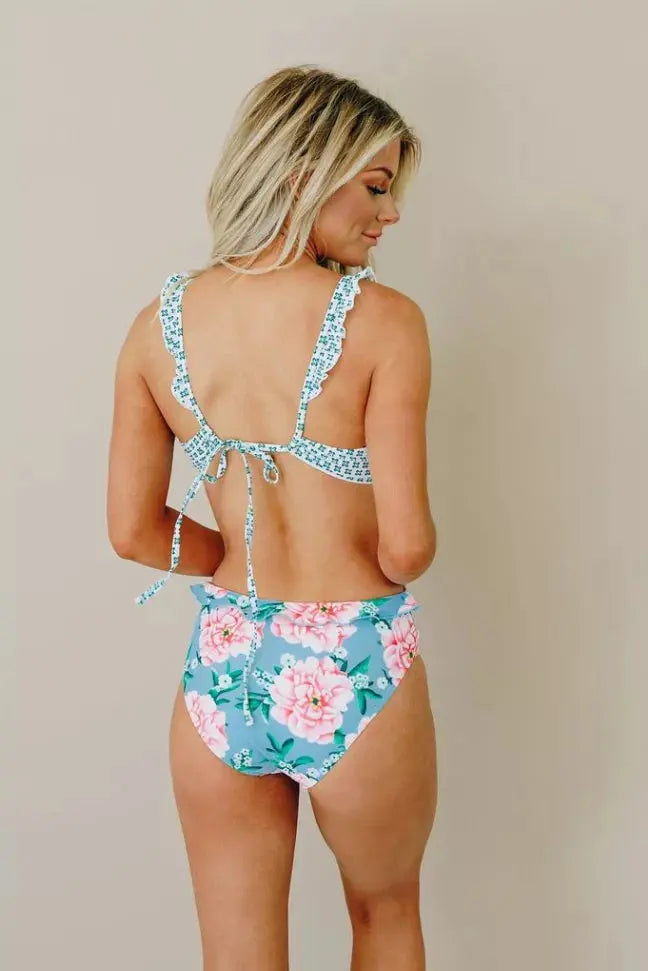 Glen Ruffle One Piece Swimsuit Stay Warm in Style