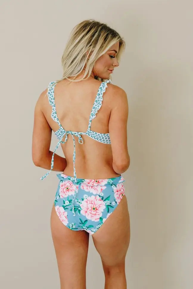 Glen Ruffle One Piece Swimsuit Stay Warm in Style
