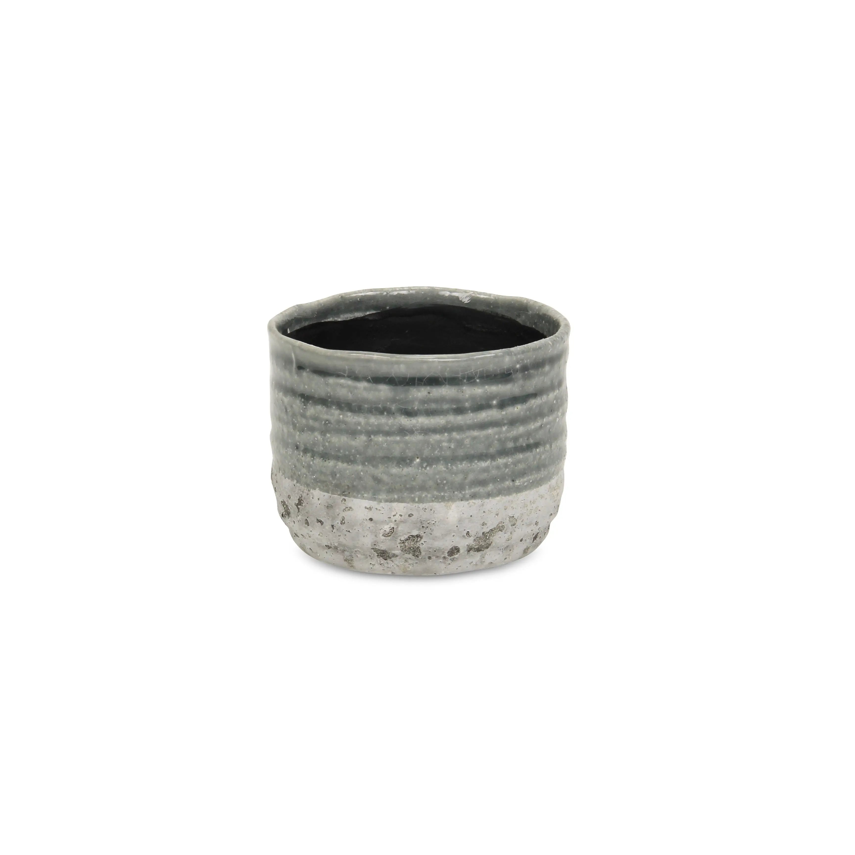 Gray Ceramic 36 Ounce Two Toned Round Distressed Pot Planter GreatEagleInc
