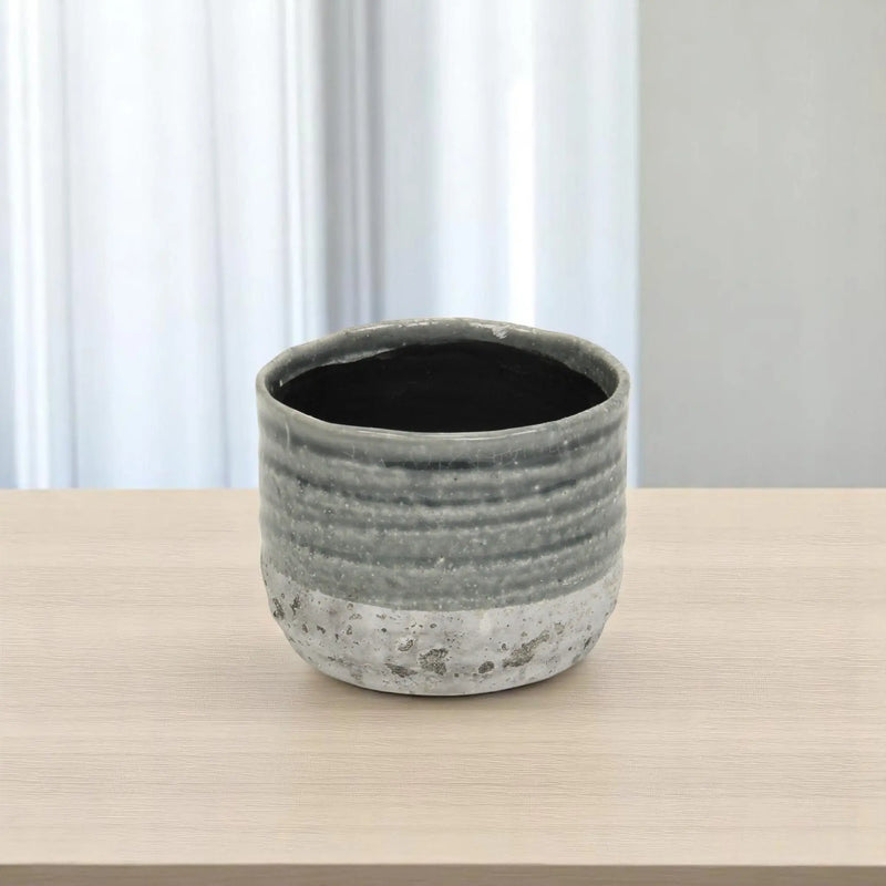 Gray Ceramic 36 Ounce Two Toned Round Distressed Pot Planter GreatEagleInc