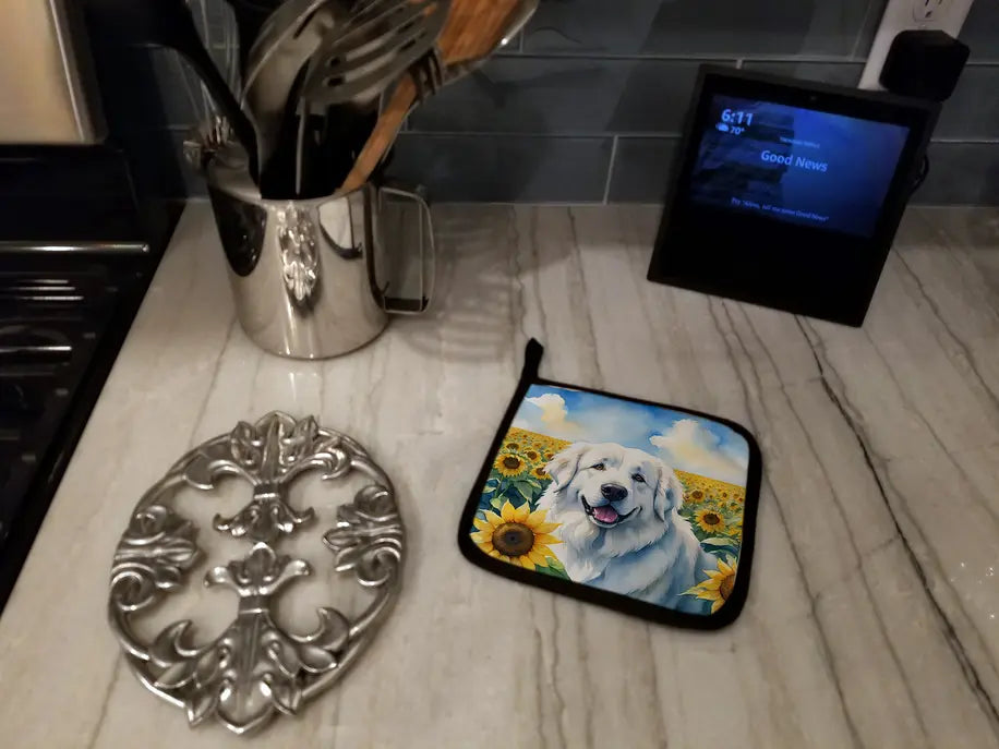 Great Pyrenees in Sunflowers Pair of Pot Holders Caroline's Treasures
