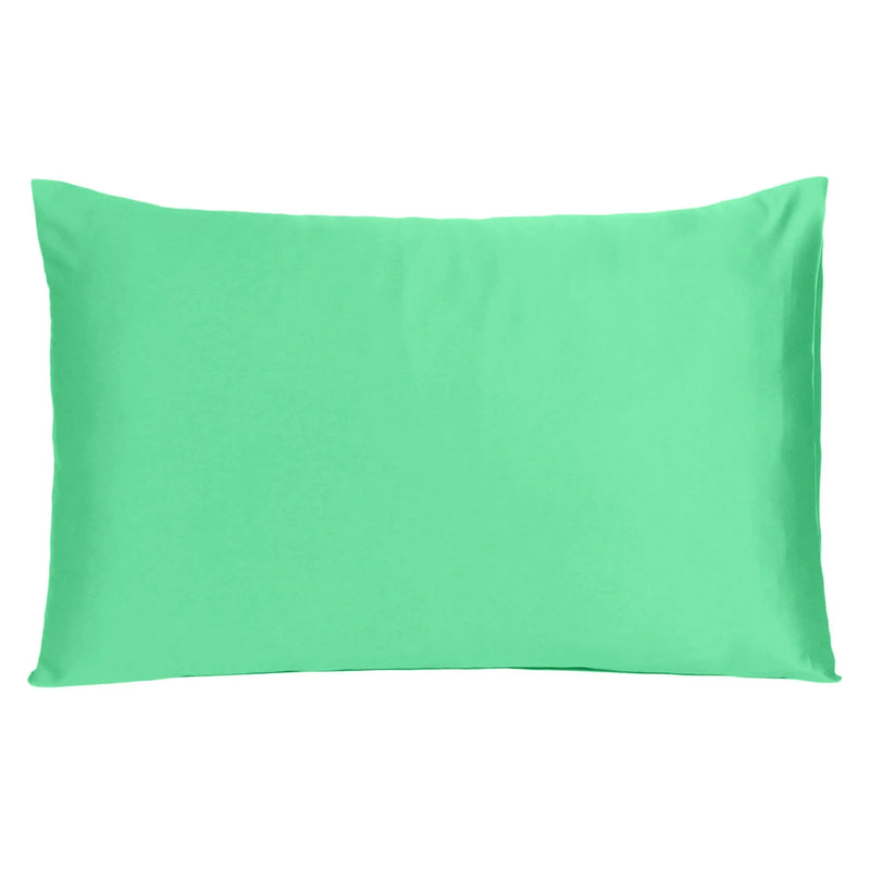 Green Dreamy Set Of 2 Silky Satin Standard Pillowcases Homeroots Bed & Bath