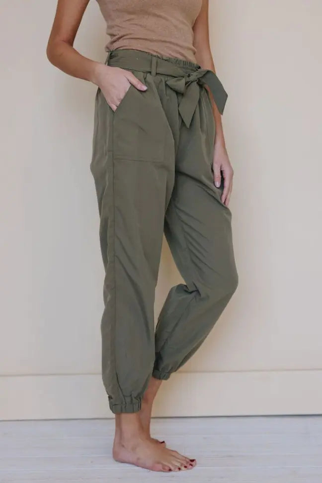 Ground Up Paperbag Pants Stay Warm in Style