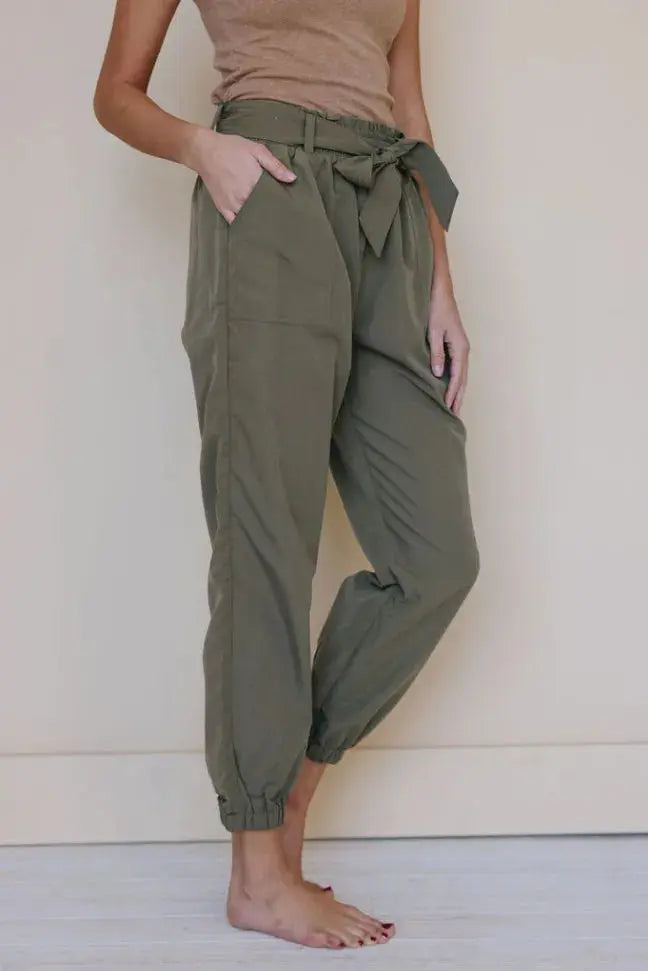 Ground Up Paperbag Pants Stay Warm in Style