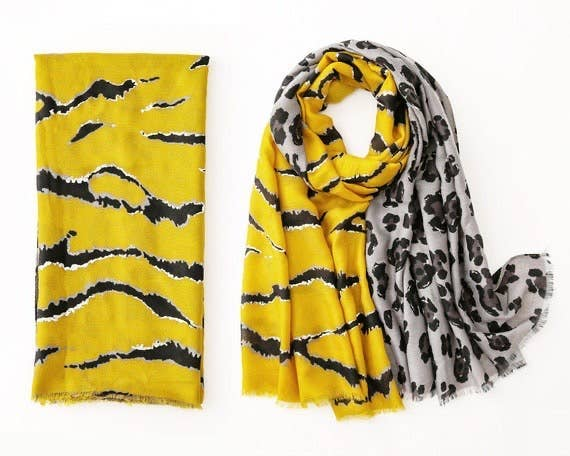 Handmade Golden  and Black Tiger Leopard Skin Pattern Pawsome Pet