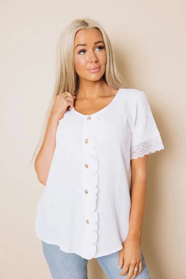 Harvey Ruffle Shirt Stay Warm in Style