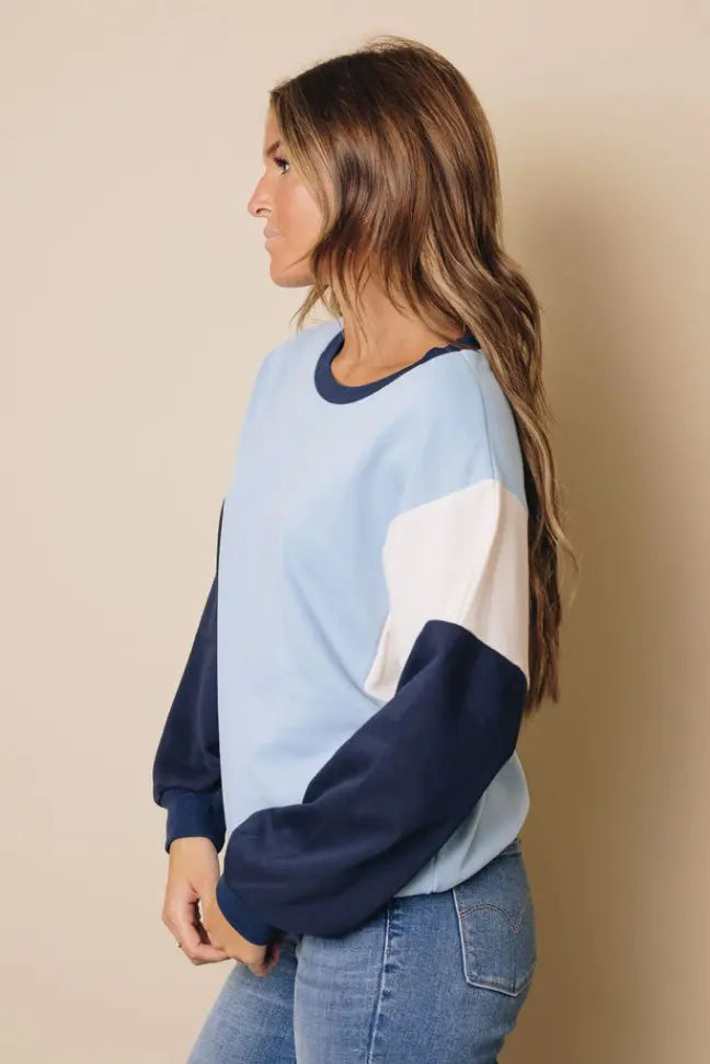 Hilly Colorblock Pullover Sweatshirt Stay Warm in Style