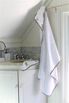 Hooded Towel and Washcloth Set Newcastle Classics
