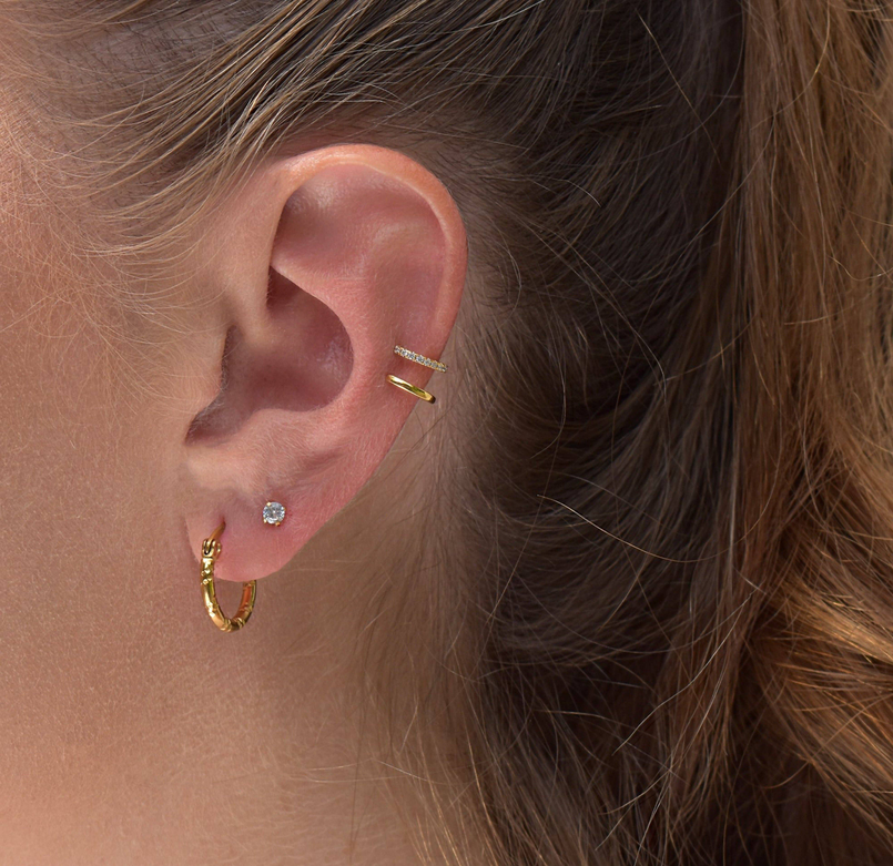 ISMAY GOLD HUGGIE HOOP EARRINGS Mai Desiree