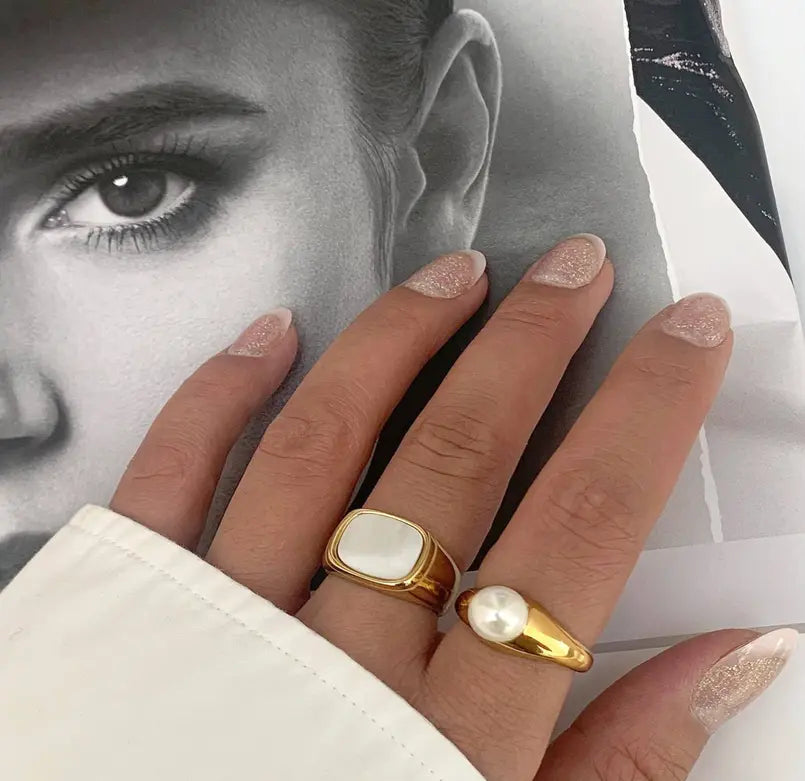 JUNE GOLD PEARL RING Mai Desiree