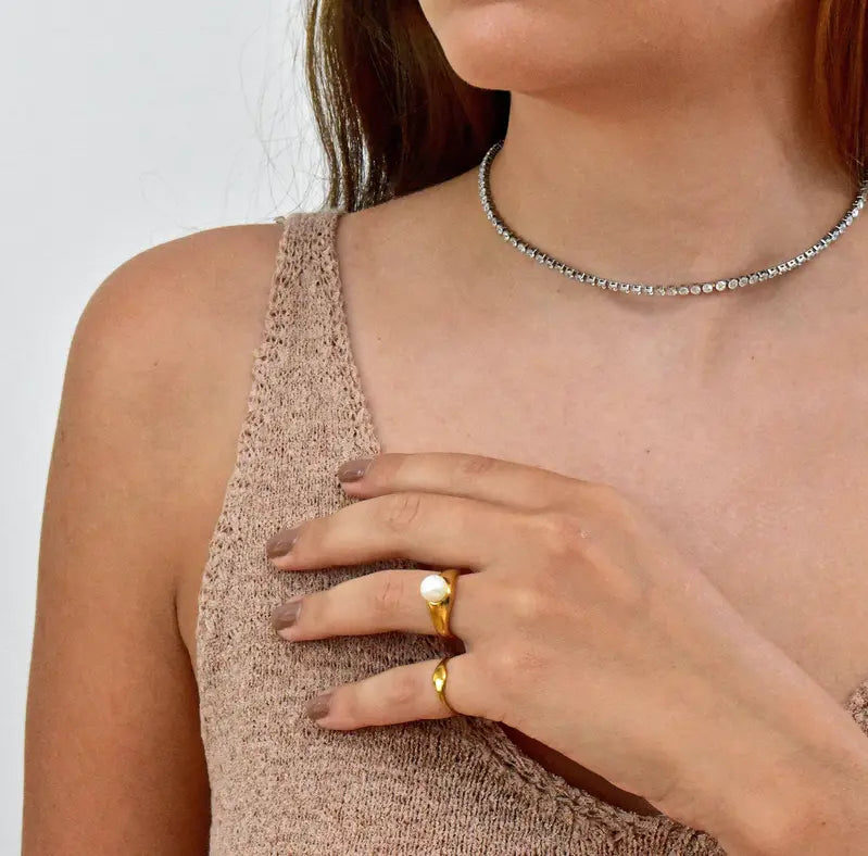 JUNE GOLD PEARL RING Mai Desiree