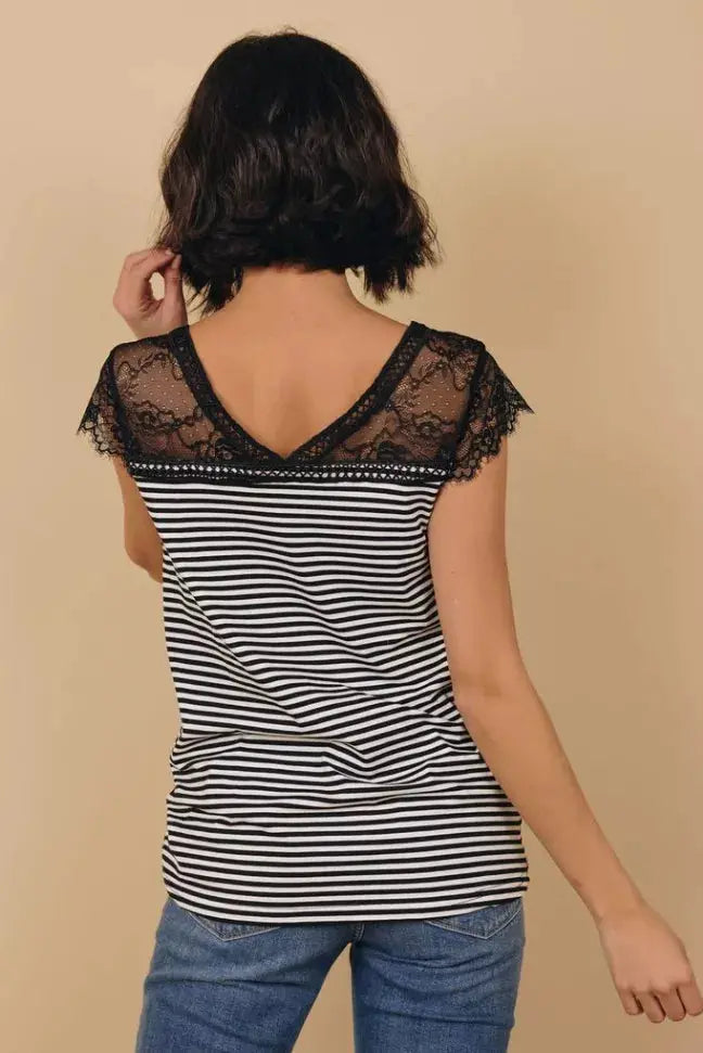 Just Us Printed Top Stay Warm in Style